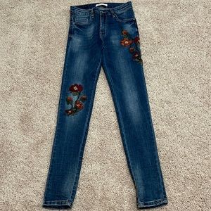 Q2 Embroidered Skinny Jeans Women's